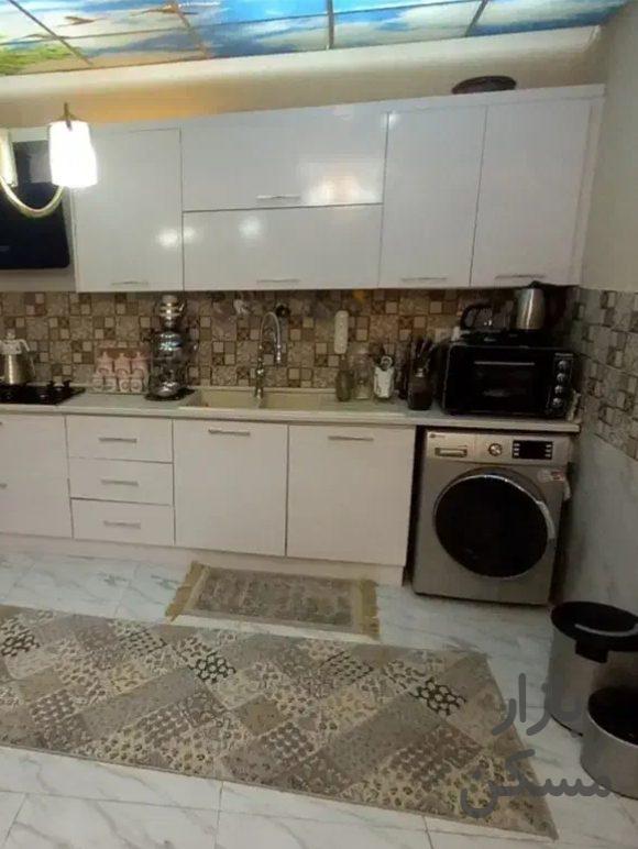 تک واحد 125متری طبقه آخر4 2قدمی میدان قلیپور گلسار