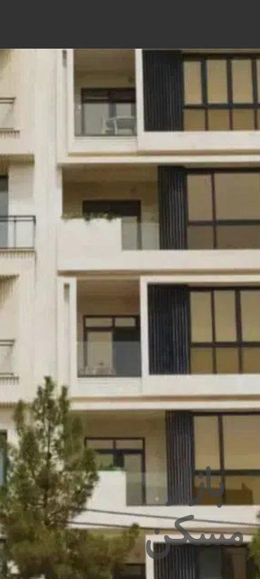 آپارتمان 210 متر طبقه 2 آبرسان قطب امام