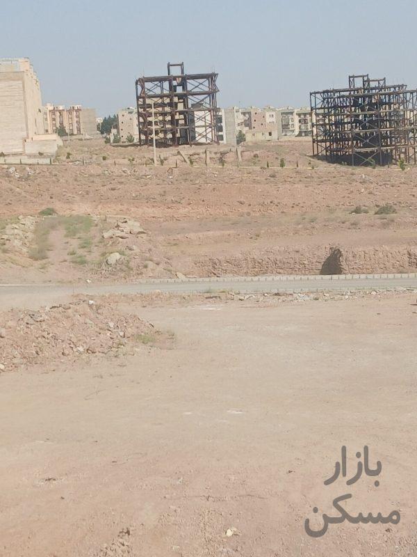 زمین در شهر جدید مهستان هشتگرد